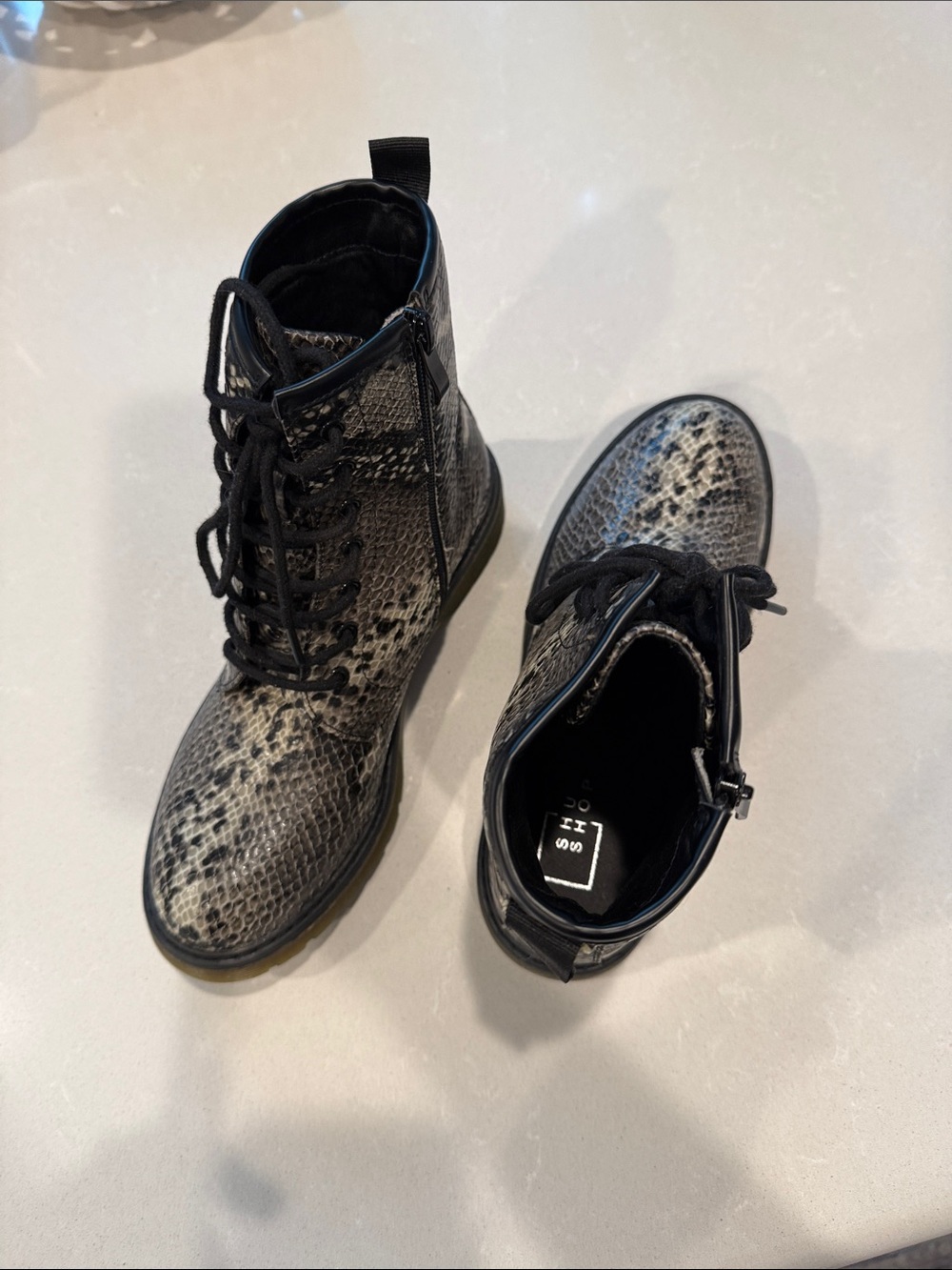 ShuShop Snake-Print Black & Gray Combat Boots